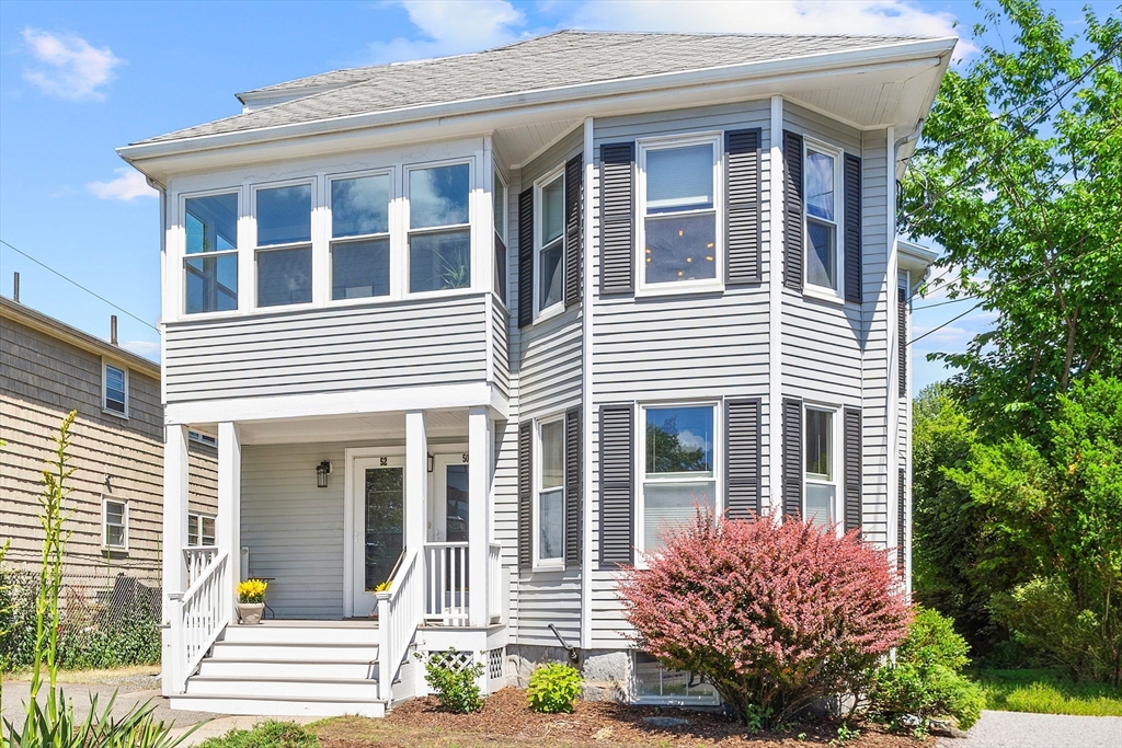 50-52 Beechwood Ave, Watertown, Massachusetts, 4 Bedrooms Bedrooms, 7 Rooms Rooms,2 BathroomsBathrooms,Residential,For Sale,Beechwood Ave,73538132