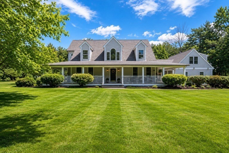 227 Eight Lots Rd, Sutton, Massachusetts, 3 Bedrooms Bedrooms, 7 Rooms Rooms,3.5 BathroomsBathrooms,Residential,For Sale,Eight Lots Rd,73538189