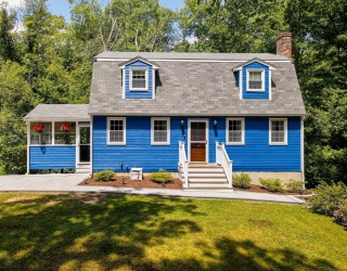 10 Newark Ave, Wilmington, Massachusetts, 3 Bedrooms Bedrooms, 7 Rooms Rooms,2 BathroomsBathrooms,Residential,For Sale,Newark Ave,73538187