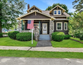 77 Lamoille Ave, Haverhill, Massachusetts, 3 Bedrooms Bedrooms, 7 Rooms Rooms,1.5 BathroomsBathrooms,Residential,For Sale,Lamoille Ave,73538106