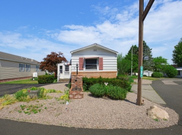 18 Sunset Lane, Plainville, Massachusetts, 2 Bedrooms Bedrooms, 5 Rooms Rooms,1 BathroomBathrooms,Residential,For Sale,Sunset Lane,73538197 18 Sunset Lane, Plainville, Massachusetts, 2 Bedrooms Bedrooms, 5 Rooms Rooms,1 BathroomBathrooms,Residential,For Sale,Sunset Lane,73538197