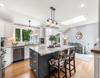 18 Kimball Ave, Wenham, Massachusetts, 4 Bedrooms Bedrooms, 10 Rooms Rooms,2.5 BathroomsBathrooms,Residential,For Sale,Kimball Ave,73538130