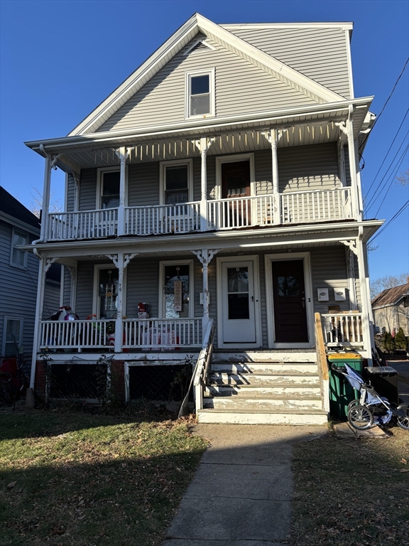 94 Fisher St, North Attleboro, Massachusetts, 2 Bedrooms Bedrooms, 4 Rooms Rooms,1 BathroomBathrooms,Residential Lease,For Rent,Fisher St,73538220