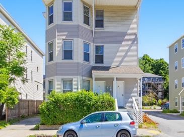 19-21 Henchman Street, Worcester, Massachusetts, 9 Bedrooms Bedrooms, 21 Rooms Rooms,3 BathroomsBathrooms,Residential Income,For Sale,Henchman Street,73537825