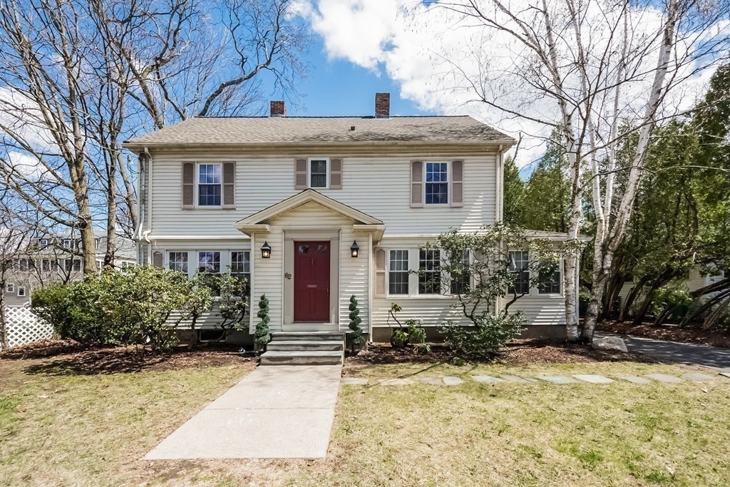 62 Evergreen Ave, Newton, Massachusetts, 4 Bedrooms Bedrooms, 9 Rooms Rooms,2.5 BathroomsBathrooms,Residential Lease,For Rent,Evergreen Ave,73537903
