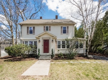 62 Evergreen Ave, Newton, Massachusetts, 4 Bedrooms Bedrooms, 9 Rooms Rooms,2.5 BathroomsBathrooms,Residential Lease,For Rent,Evergreen Ave,73537903