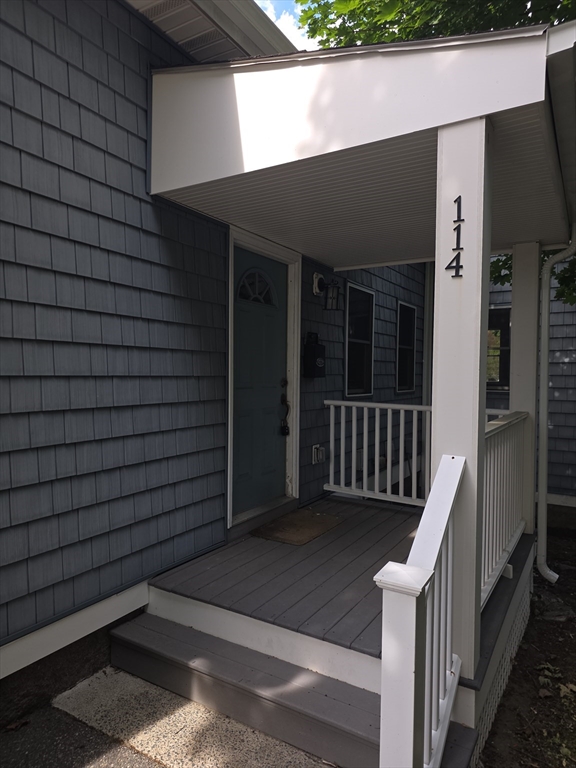114 Front St., Weymouth, Massachusetts, 1 Bedroom Bedrooms, 3 Rooms Rooms,Residential Lease,For Rent,Front St.,73537906