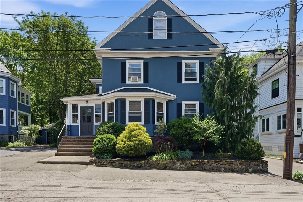14 Brookside Park, Milton, Massachusetts, 4 Bedrooms Bedrooms, 8 Rooms Rooms,2 BathroomsBathrooms,Residential,For Sale,Brookside Park,73538210