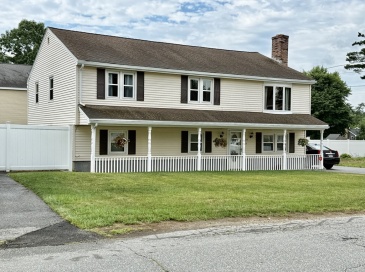 10 Sheridan St, Billerica, Massachusetts, 3 Bedrooms Bedrooms, 6 Rooms Rooms,1 BathroomBathrooms,Residential Lease,For Rent,Sheridan St,73538253