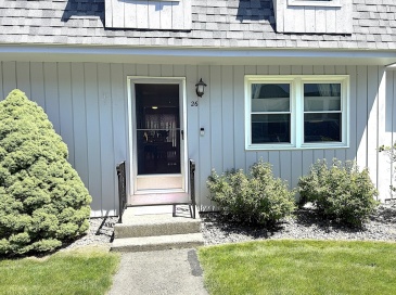 26 Bluestone Drive, Nashua, New Hampshire, 2 Bedrooms Bedrooms, 5 Rooms Rooms,1.5 BathroomsBathrooms,Residential,For Sale,Bluestone Drive,73538019