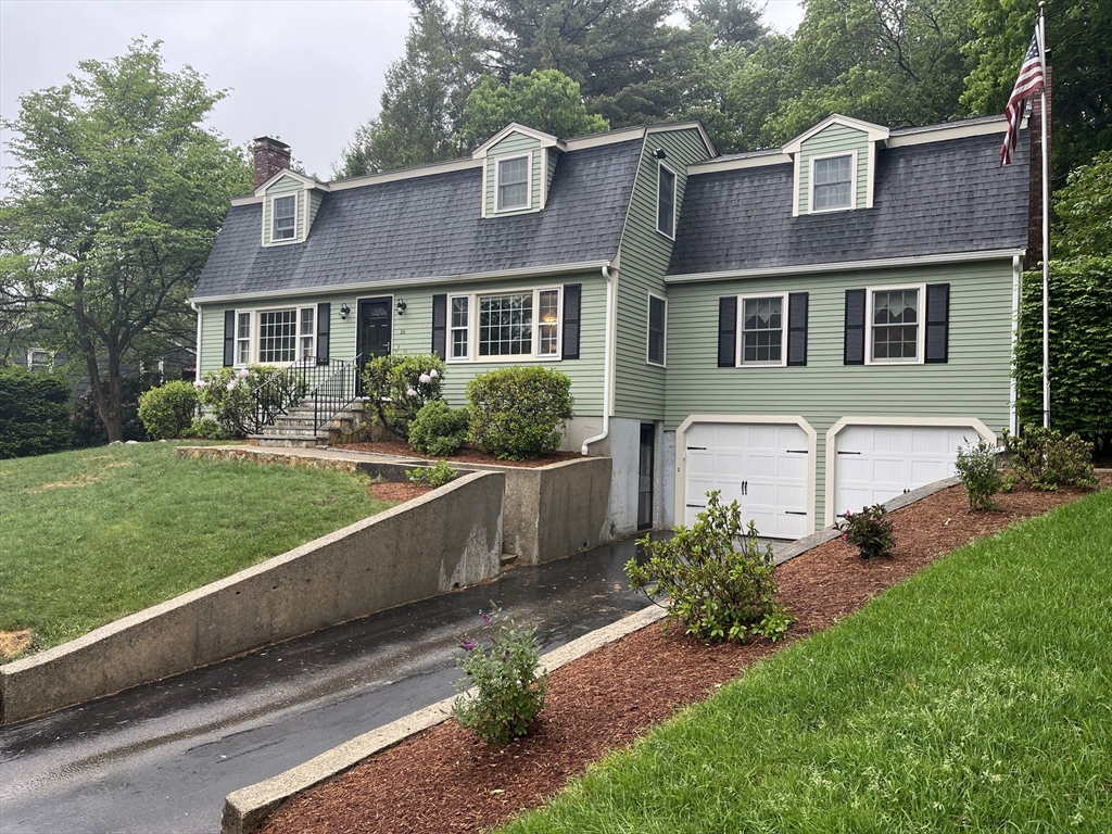 24 Pontiac Road, Walpole, Massachusetts, 4 Bedrooms Bedrooms, 9 Rooms Rooms,2.5 BathroomsBathrooms,Residential,For Sale,Pontiac Road,73527153