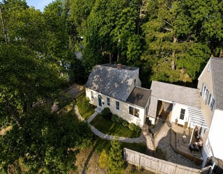 5 Hillside, Newburyport, Massachusetts, 3 Bedrooms Bedrooms, 5 Rooms Rooms,2 BathroomsBathrooms,Residential Lease,For Rent,Hillside,73538045