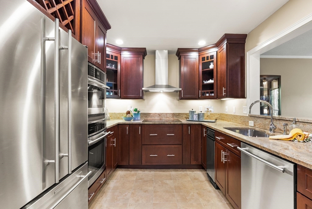3 Summit Drive, Reading, Massachusetts, 1 Bedroom Bedrooms, 3 Rooms Rooms,1 BathroomBathrooms,Residential,For Sale,Summit Drive,73538088