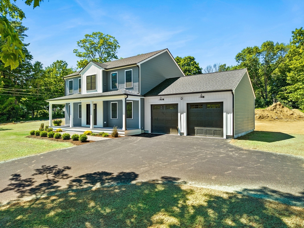 7 Elm Place, Hanson, Massachusetts, 3 Bedrooms Bedrooms, 7 Rooms Rooms,2.5 BathroomsBathrooms,Residential,For Sale,Elm Place,73537762