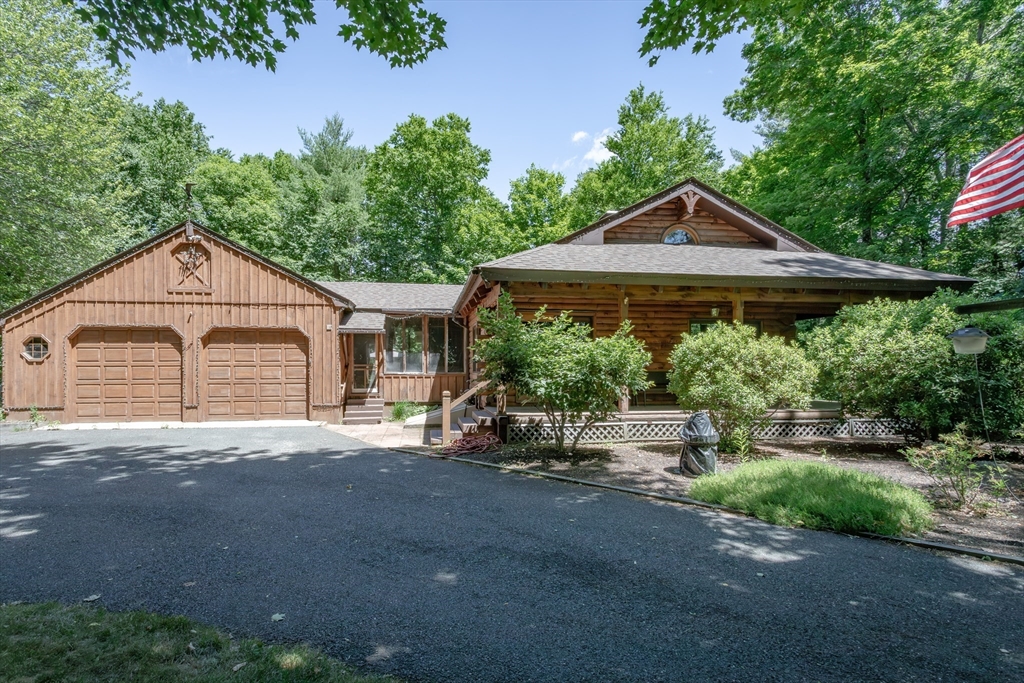 457 Montgomery Rd, Westfield, Massachusetts, 3 Bedrooms Bedrooms, 6 Rooms Rooms,2 BathroomsBathrooms,Residential,For Sale,Montgomery Rd,73538092