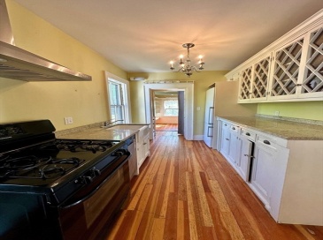 984 Chestnut Street, Newton, Massachusetts, 3 Bedrooms Bedrooms, 5 Rooms Rooms,1.5 BathroomsBathrooms,Residential Lease,For Rent,Chestnut Street,73538105 984 Chestnut Street, Newton, Massachusetts, 3 Bedrooms Bedrooms, 5 Rooms Rooms,1.5 BathroomsBathrooms,Residential Lease,For Rent,Chestnut Street,73538105