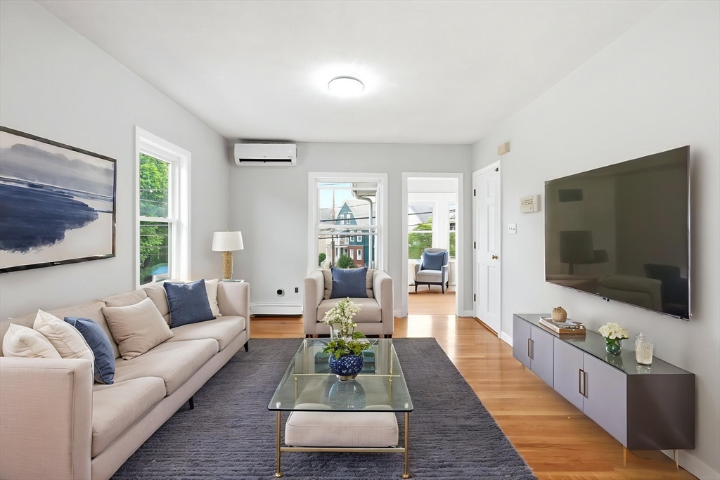 97 Boston Ave, Somerville, Massachusetts, 2 Bedrooms Bedrooms, 6 Rooms Rooms,1 BathroomBathrooms,Residential,For Sale,Boston Ave,73537699