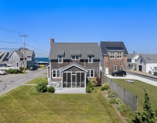 64 Ashburton Ave, Marshfield, Massachusetts, 2 Bedrooms Bedrooms, 5 Rooms Rooms,2 BathroomsBathrooms,Residential,For Sale,Ashburton Ave,73538332