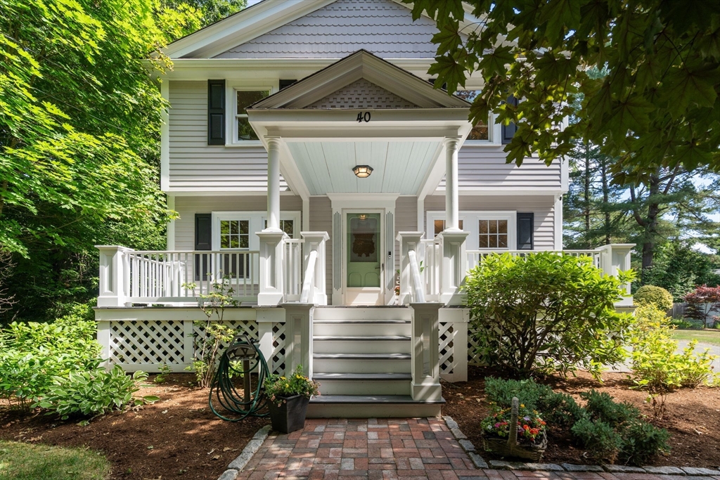40 Gunhouse St, Sharon, Massachusetts, 4 Bedrooms Bedrooms, 7 Rooms Rooms,1.5 BathroomsBathrooms,Residential,For Sale,Gunhouse St,73538338