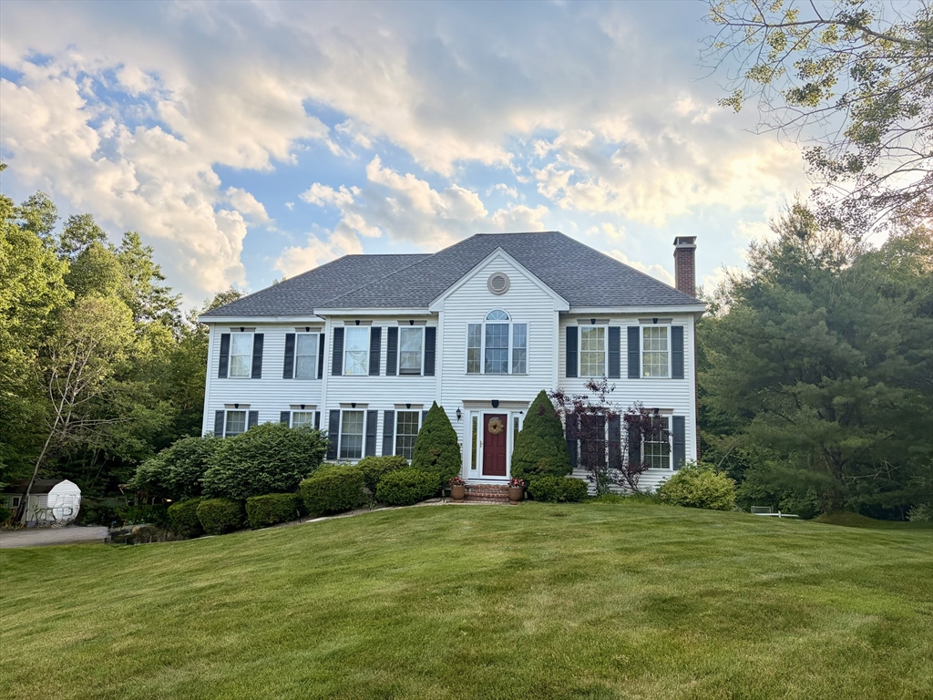 12 Longmeadow, Windham, New Hampshire, 4 Bedrooms Bedrooms, 8 Rooms Rooms,2.5 BathroomsBathrooms,Residential,For Sale,Longmeadow,73538265