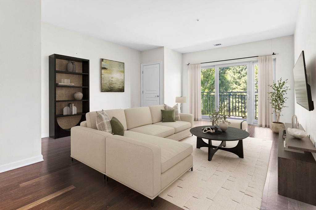 4 Repton Circle, Watertown, Massachusetts, 2 Bedrooms Bedrooms, 4 Rooms Rooms,2 BathroomsBathrooms,Residential,For Sale,Repton Circle,73538281