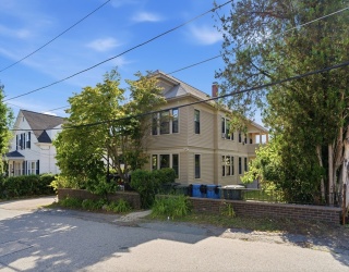 23-25 Glenwood St, North Andover, Massachusetts, 4 Bedrooms Bedrooms, 10 Rooms Rooms,2 BathroomsBathrooms,Residential Income,For Sale,Glenwood St,73538287