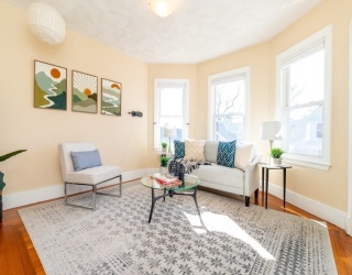 23 Wenham St, Boston, Massachusetts, 2 Bedrooms Bedrooms, 5 Rooms Rooms,1 BathroomBathrooms,Residential Lease,For Rent,Wenham St,73538298
