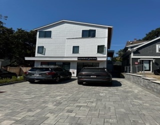 201 Pleasant, Marblehead, Massachusetts, 3 Bedrooms Bedrooms, 5 Rooms Rooms,1 BathroomBathrooms,Residential Lease,For Rent,Pleasant,73538300