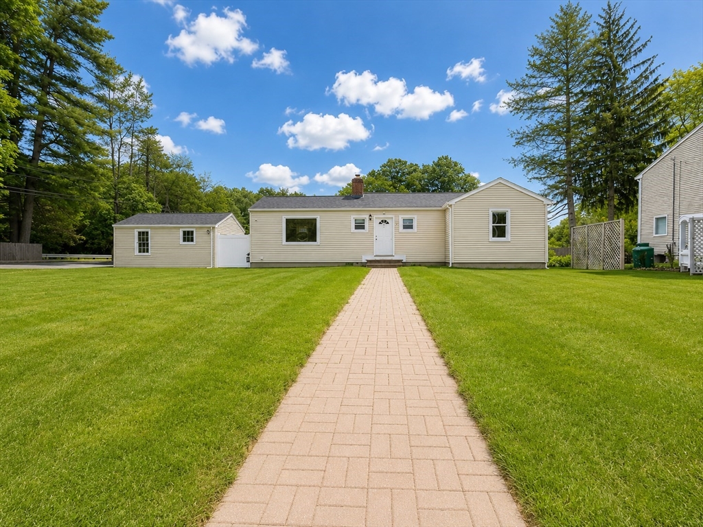 2 Millwood Cir, Framingham, Massachusetts, 2 Bedrooms Bedrooms, 5 Rooms Rooms,1 BathroomBathrooms,Residential,For Sale,Millwood Cir,73538317