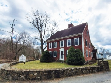 64 Arch St, Westborough, Massachusetts, 6 Bedrooms Bedrooms, 9 Rooms Rooms,3 BathroomsBathrooms,Residential,For Sale,Arch St,73538321
