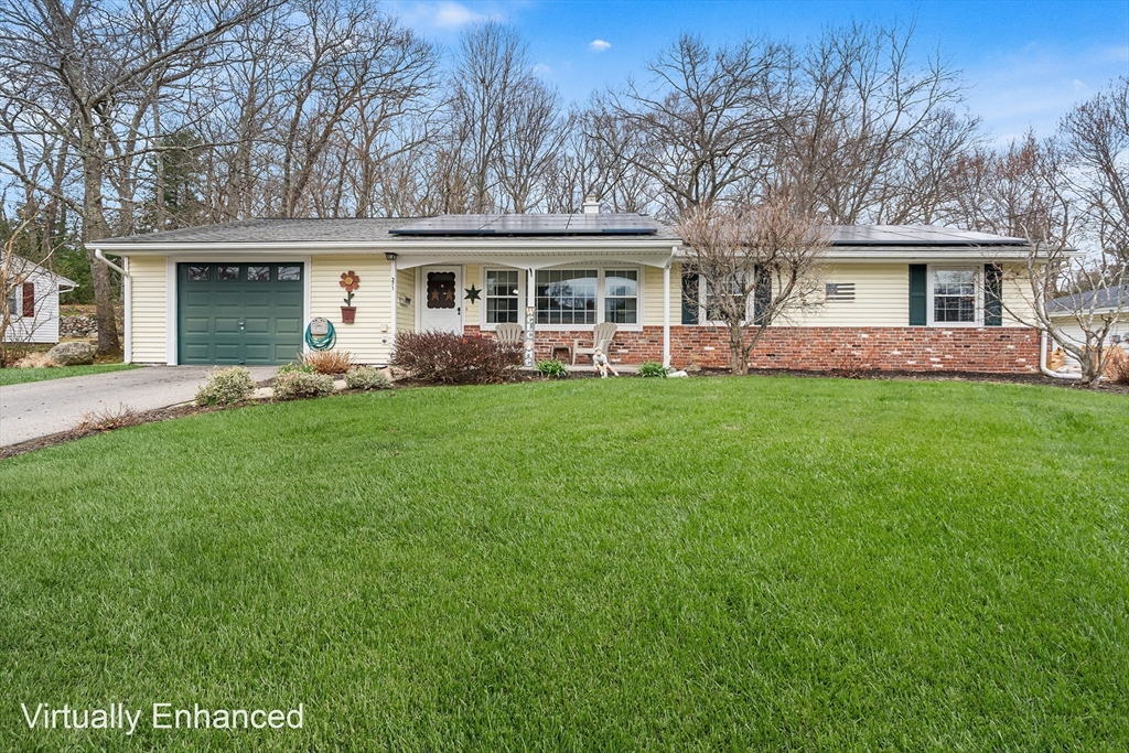 271 Shirley Dr, Bellingham, Massachusetts, 3 Bedrooms Bedrooms, 7 Rooms Rooms,1.5 BathroomsBathrooms,Residential,For Sale,Shirley Dr,73504651
