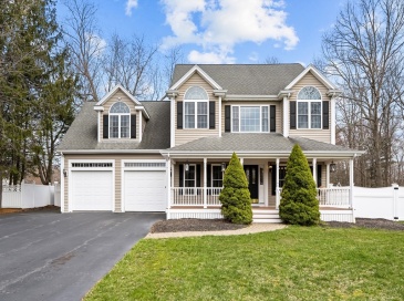 205 Elm St, East Bridgewater, Massachusetts, 4 Bedrooms Bedrooms, 13 Rooms Rooms,2.5 BathroomsBathrooms,Residential,For Sale,Elm St,73501596 205 Elm St, East Bridgewater, Massachusetts, 4 Bedrooms Bedrooms, 13 Rooms Rooms,2.5 BathroomsBathrooms,Residential,For Sale,Elm St,73501596