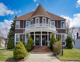 57-59 School St, Milford, Massachusetts, 9 Bedrooms Bedrooms, 15 Rooms Rooms,4 BathroomsBathrooms,Residential Income,For Sale,School St,73499557