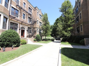 124 Babcock St, Brookline, Massachusetts, 1 Bedroom Bedrooms, 5 Rooms Rooms,1 BathroomBathrooms,Residential Lease,For Rent,Babcock St,73516923