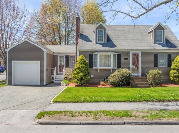 30 Walter Rd, Danvers, Massachusetts, 3 Bedrooms Bedrooms, 7 Rooms Rooms,2 BathroomsBathrooms,Residential,For Sale,Walter Rd,73513372