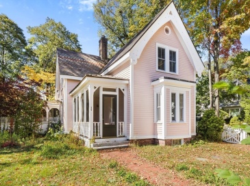 34 Thoreau Street, Concord, Massachusetts, 2 Bedrooms Bedrooms, 5 Rooms Rooms,1.5 BathroomsBathrooms,Residential,For Sale,Thoreau Street,73470019