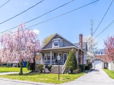 9 Parsons Ave, Lynnfield, Massachusetts, 3 Bedrooms Bedrooms, 7 Rooms Rooms,1 BathroomBathrooms,Residential,For Sale,Parsons Ave,73514241 9 Parsons Ave, Lynnfield, Massachusetts, 3 Bedrooms Bedrooms, 7 Rooms Rooms,1 BathroomBathrooms,Residential,For Sale,Parsons Ave,73514241