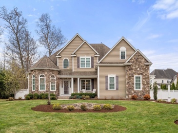 31 Chickadee Way, North Attleboro, Massachusetts, 4 Bedrooms Bedrooms, 9 Rooms Rooms,2.5 BathroomsBathrooms,Residential,For Sale,Chickadee Way,73507434