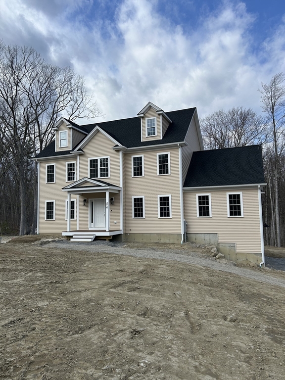 376 Elmwood Avenue, Holden, Massachusetts, 4 Bedrooms Bedrooms, 10 Rooms Rooms,2.5 BathroomsBathrooms,Residential,For Sale,Elmwood Avenue,73473911