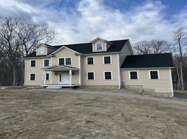 376 Elmwood Avenue, Holden, Massachusetts, 4 Bedrooms Bedrooms, 10 Rooms Rooms,2.5 BathroomsBathrooms,Residential,For Sale,Elmwood Avenue,73473911