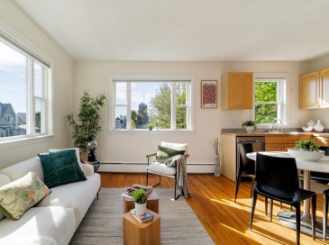 82 Munroe Street, Somerville, Massachusetts, 1 Bedroom Bedrooms, 3 Rooms Rooms,1 BathroomBathrooms,Residential,For Sale,Munroe Street,73517888