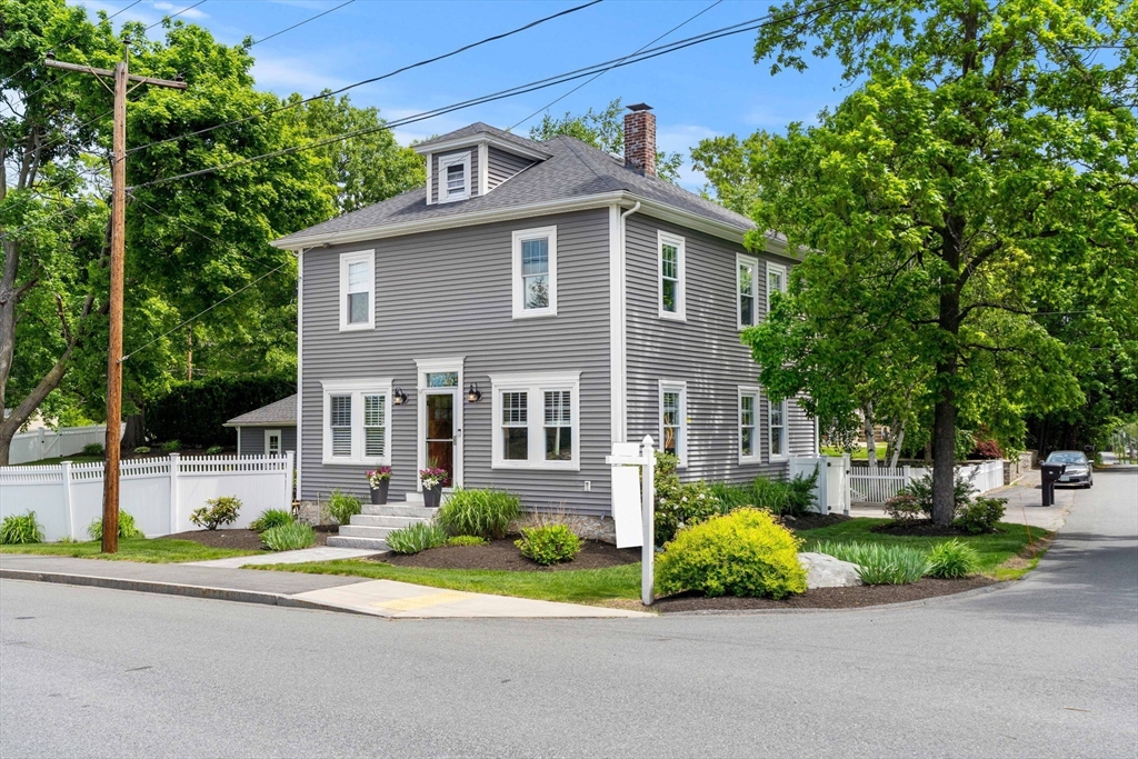 77 Corbett St, Andover, Massachusetts, 4 Bedrooms Bedrooms, 8 Rooms Rooms,1 BathroomBathrooms,Residential,For Sale,Corbett St,73528909