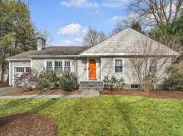 69 Donizetti Street, Wellesley, Massachusetts, 3 Bedrooms Bedrooms, 7 Rooms Rooms,2 BathroomsBathrooms,Residential,For Sale,Donizetti Street,73490161
