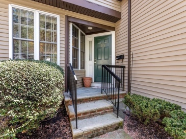 215 Neponset, Canton, Massachusetts, 2 Bedrooms Bedrooms, 5 Rooms Rooms,2 BathroomsBathrooms,Residential,For Sale,Neponset,73513955 215 Neponset, Canton, Massachusetts, 2 Bedrooms Bedrooms, 5 Rooms Rooms,2 BathroomsBathrooms,Residential,For Sale,Neponset,73513955