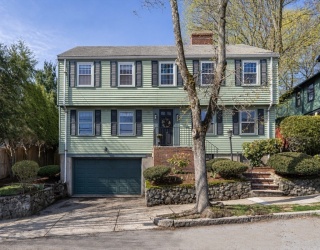 100 Wildwood Ave, Arlington, Massachusetts, 4 Bedrooms Bedrooms, 10 Rooms Rooms,2.5 BathroomsBathrooms,Residential Income,For Sale,Wildwood Ave,73505179