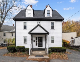 4 Beck Rd, Arlington, Massachusetts, 7 Bedrooms Bedrooms, 16 Rooms Rooms,4 BathroomsBathrooms,Residential Income,For Sale,Beck Rd,73454201