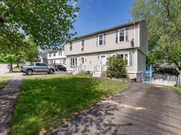 22 Saint Botolph Street, Haverhill, Massachusetts, 2 Bedrooms Bedrooms, 4 Rooms Rooms,2.5 BathroomsBathrooms,Residential,For Sale,Saint Botolph Street,73522019