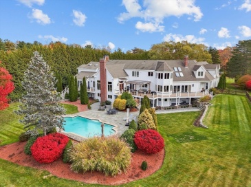 5 Pegan Lane, Natick, Massachusetts, 5 Bedrooms Bedrooms, 13 Rooms Rooms,5 BathroomsBathrooms,Residential,For Sale,Pegan Lane,73500884