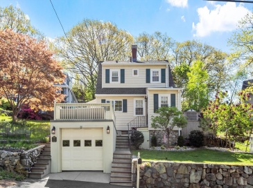 25 Naples Road, Melrose, Massachusetts, 3 Bedrooms Bedrooms, 5 Rooms Rooms,1 BathroomBathrooms,Residential,For Sale,Naples Road,73517666 25 Naples Road, Melrose, Massachusetts, 3 Bedrooms Bedrooms, 5 Rooms Rooms,1 BathroomBathrooms,Residential,For Sale,Naples Road,73517666