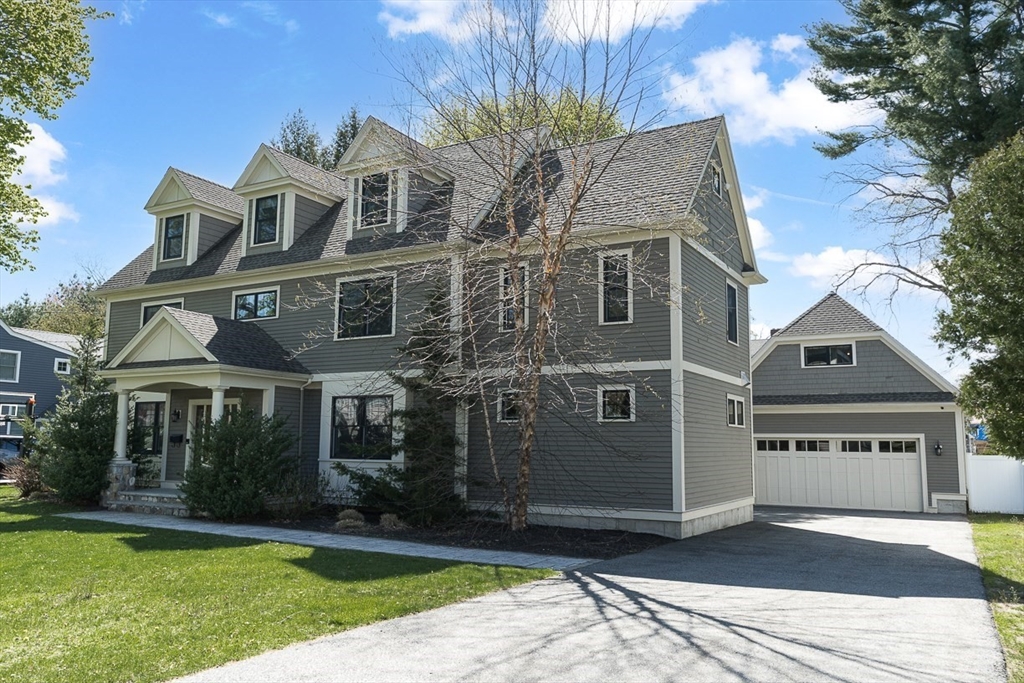 15 York Road, Winchester, Massachusetts, 5 Bedrooms Bedrooms, 11 Rooms Rooms,3.5 BathroomsBathrooms,Residential,For Sale,York Road,73510389